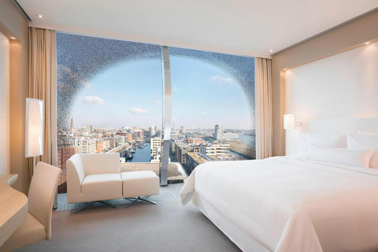 Premium City Guest room 1 King Hafencity or Water view Skyline view,1351939522:JPEG